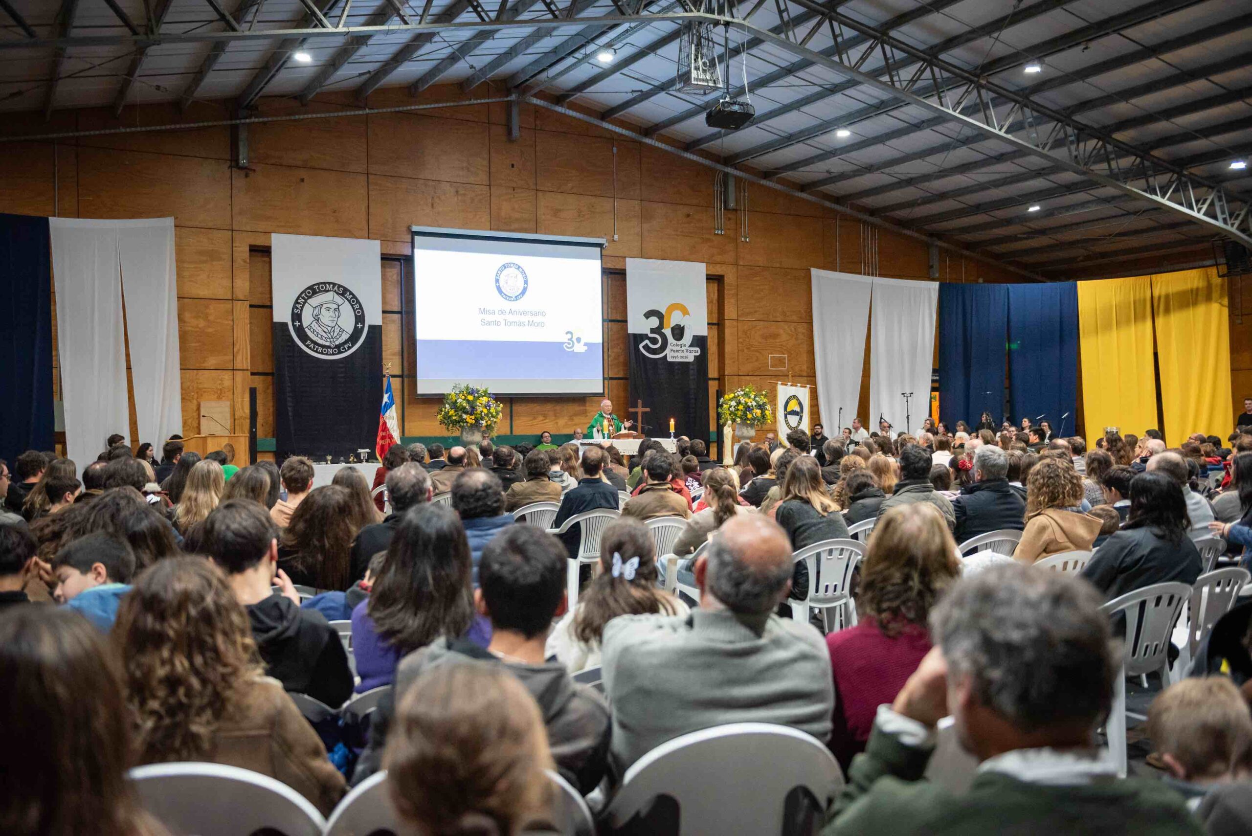 Colegio Puerto Varas celebró sus 30 años de historia