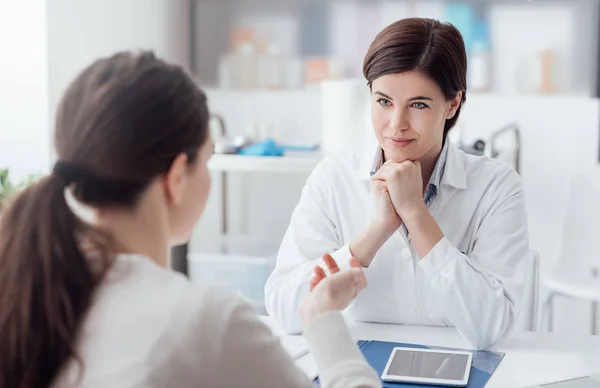 Cinco exámenes clave para detectar ITS y cáncer